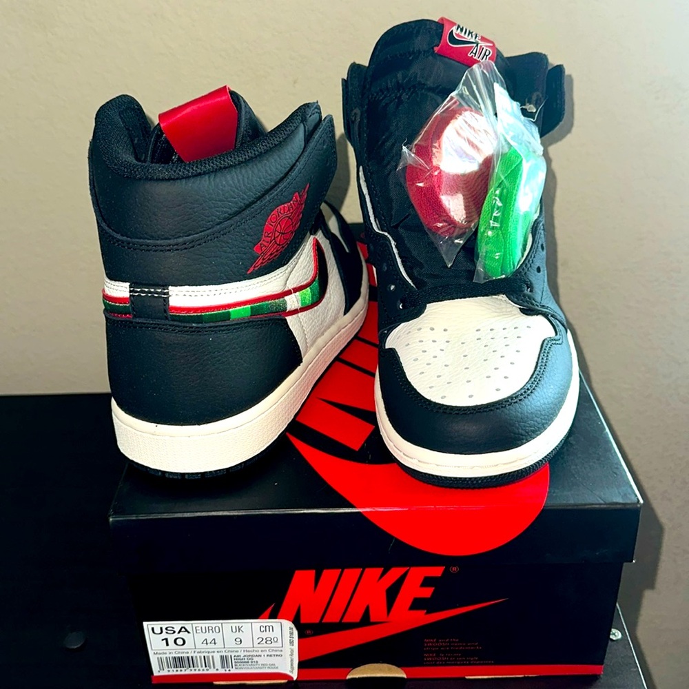 Air Jordan 1 Retro - Sports Illustrated “A Star is Born” edition.